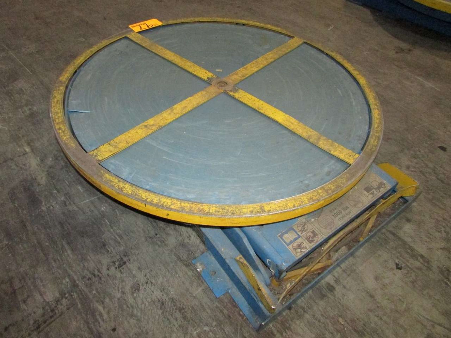 EZ Loader EZ-30 Pneumatic Rotary Lift Table - Image 2 of 2