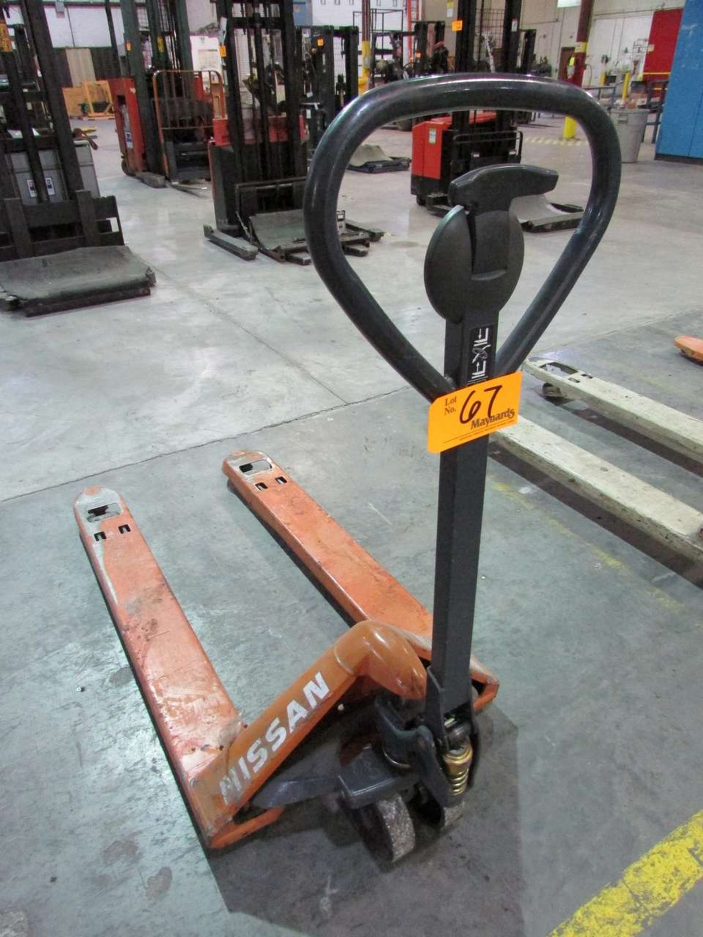 Nissan HPT-2748 Pallet Jack