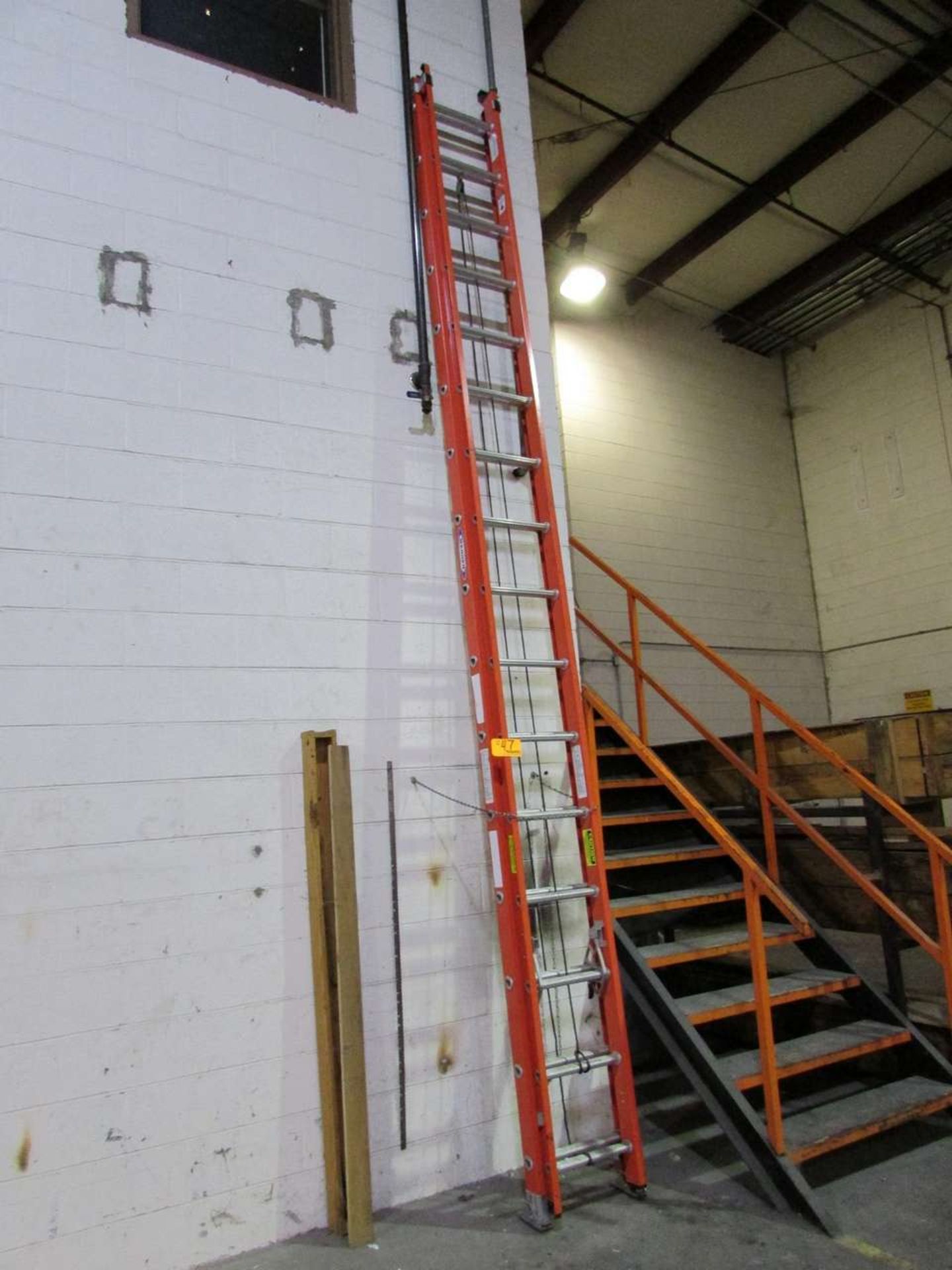 Werner 32' Fiberglass Extension Ladder