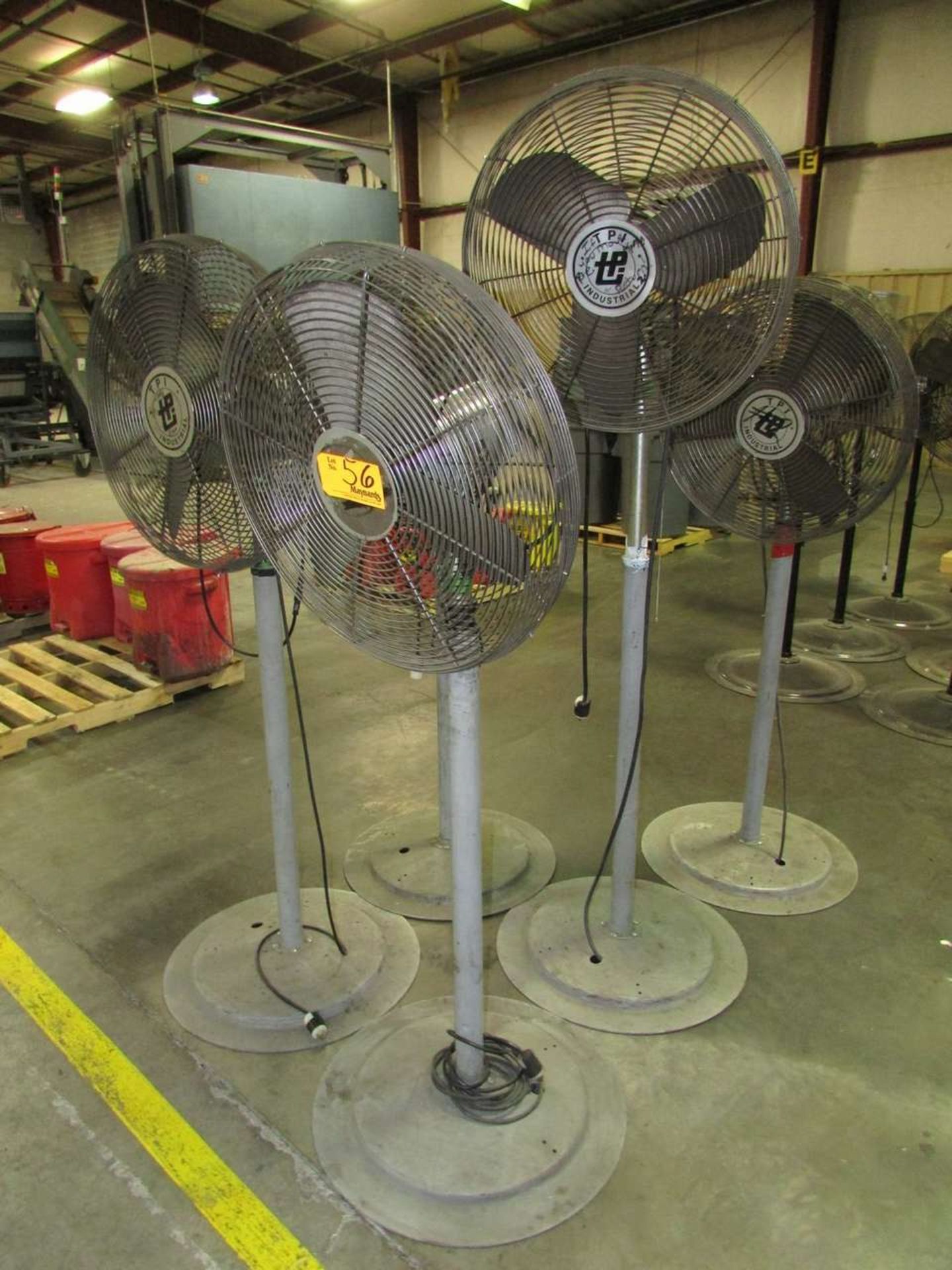 TPI Industrial NSC-243 24" Pedestal Fans