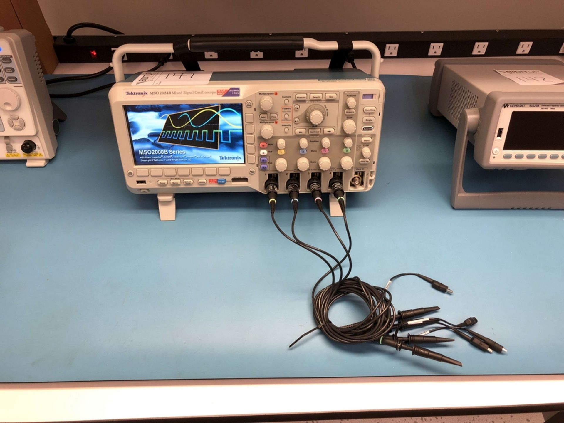 Tektronix MSO2024B Mixed Signal Oscilloscope, 200 MHz, 1 GS/s, 4+16-Channel, (4) TPP0200 Passive