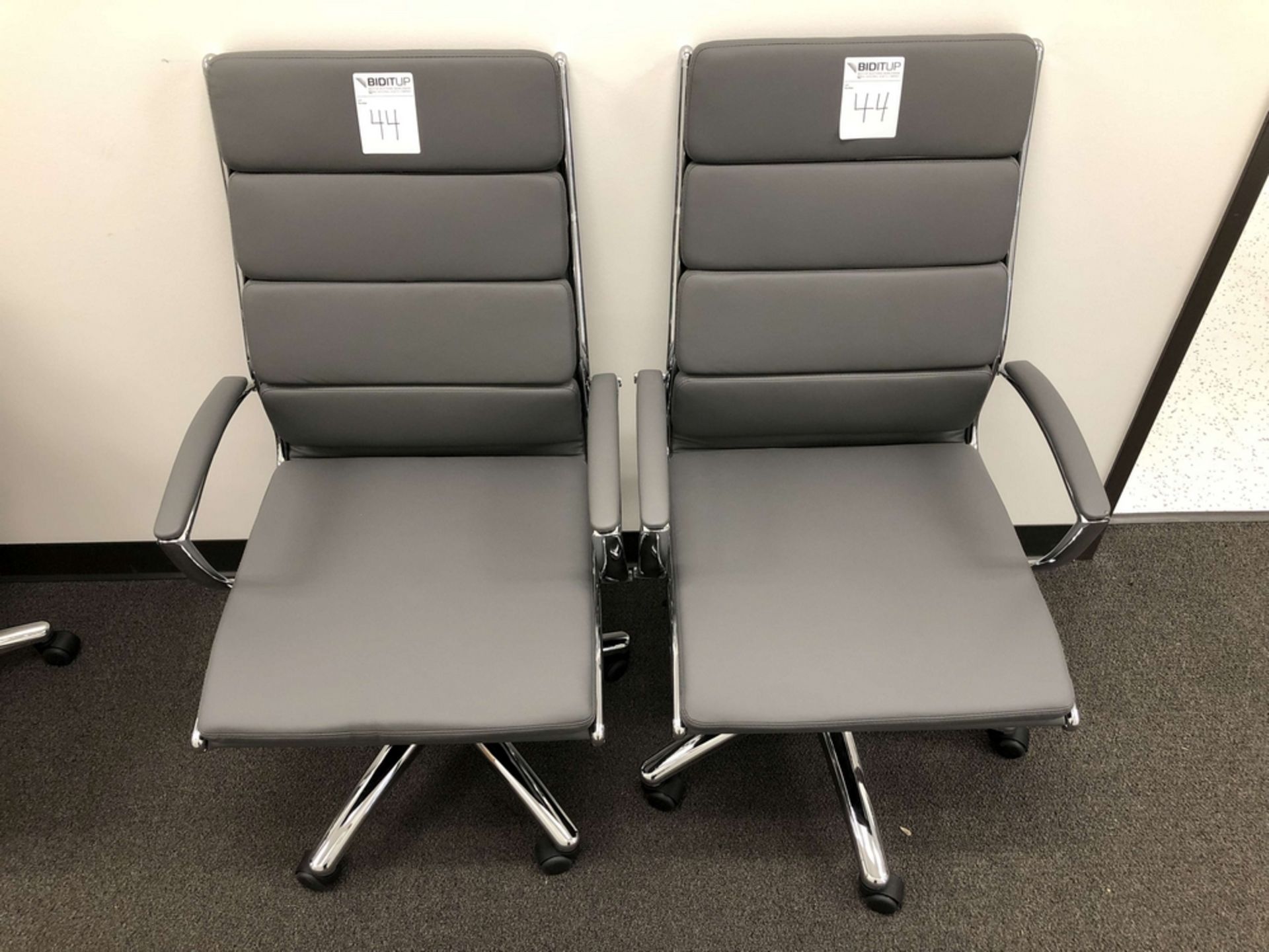 Boss CaressoftPlus High-Back Executive Office Chairs [Grey] - Image 2 of 3