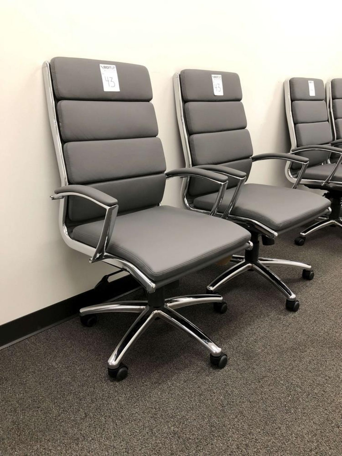 Boss CaressoftPlus High-Back Executive Office Chairs [Grey]