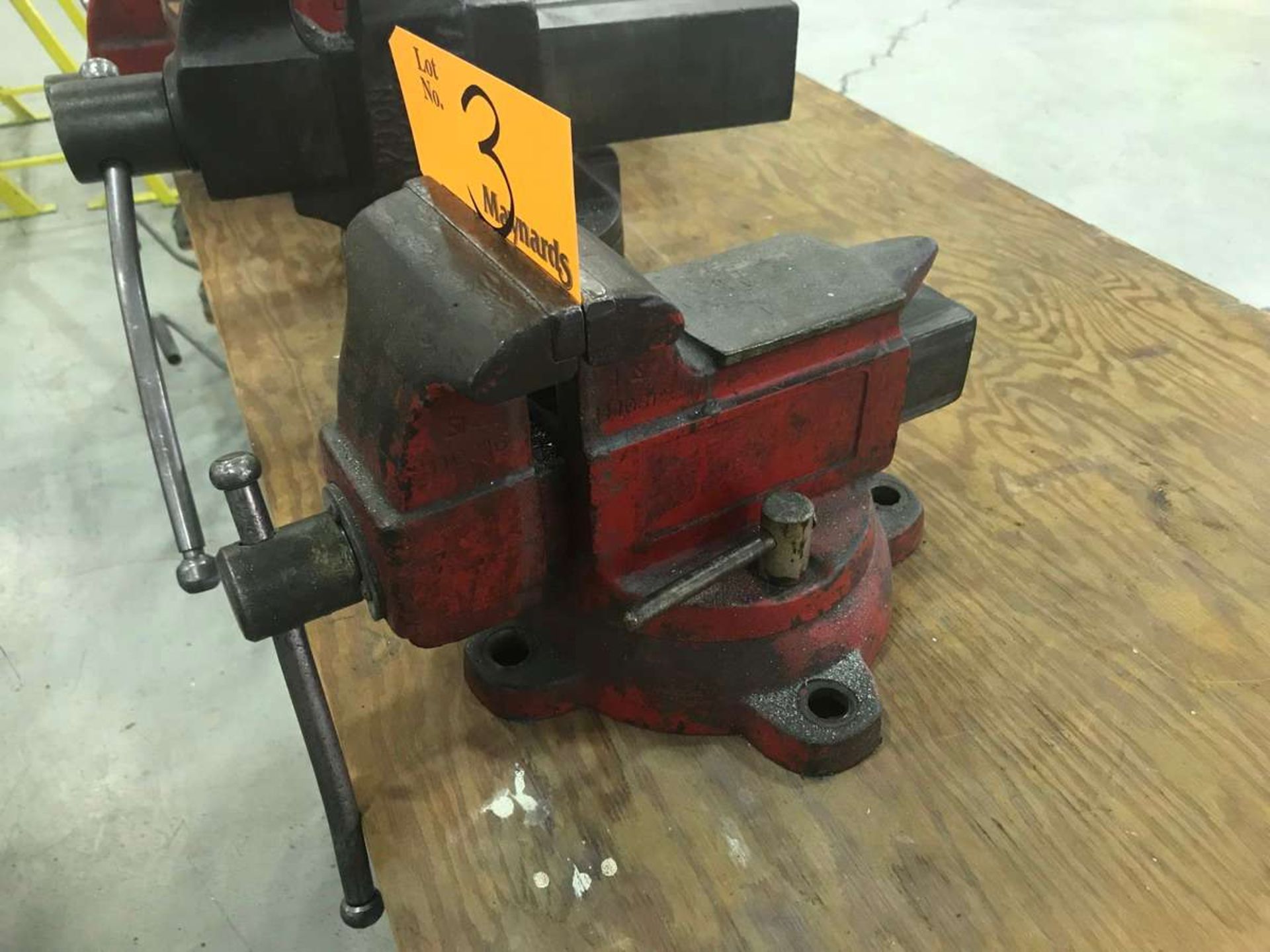 No. 2 5'' Bench Vise, With Swivel Base - Image 2 of 2