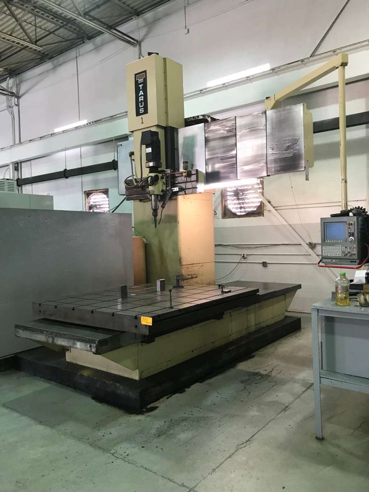 Tarus 906-1 60'' x 84'' CNC Vertical Mold Finishing Machine