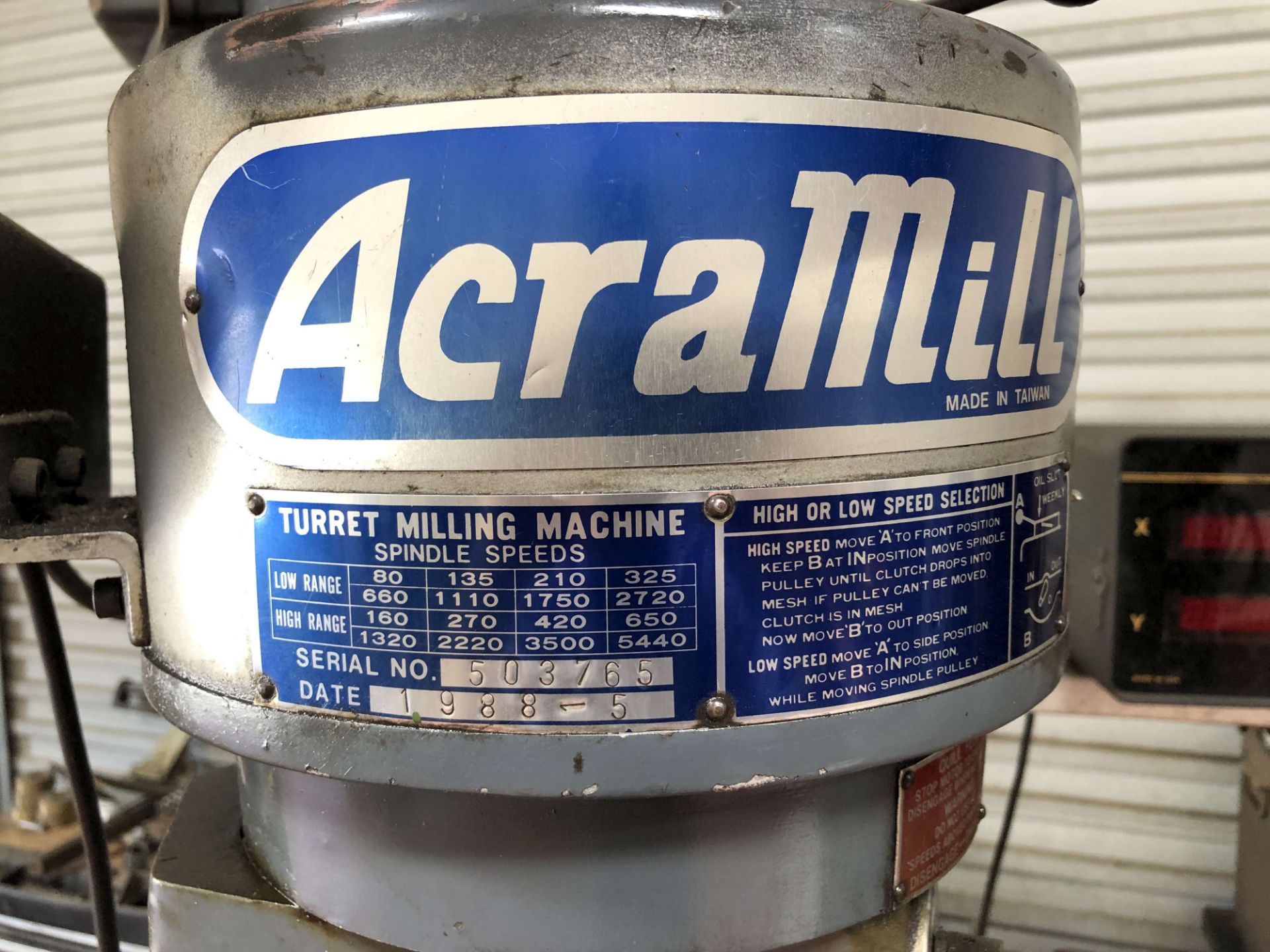 AcraMill Vertical Milling Machine, 9" x 42" Table, Table Power Feed, 2 HP, 80 to 5440 RPM, Sargon - Image 8 of 9