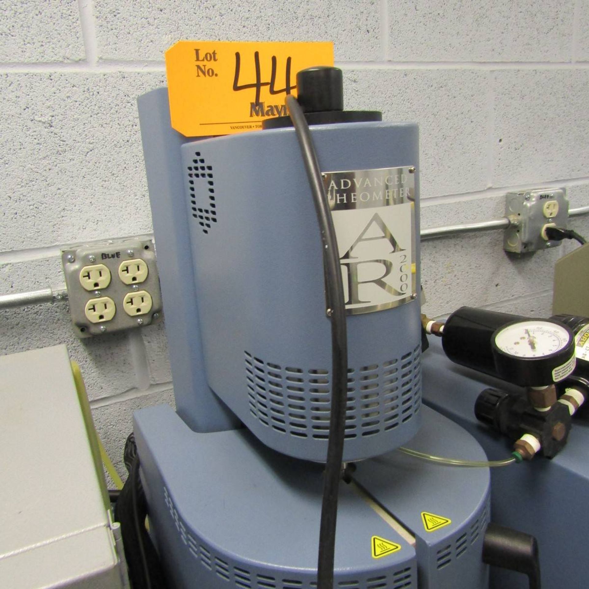 TA Instruments AR 2000 Advanced Rheometer - Image 2 of 4