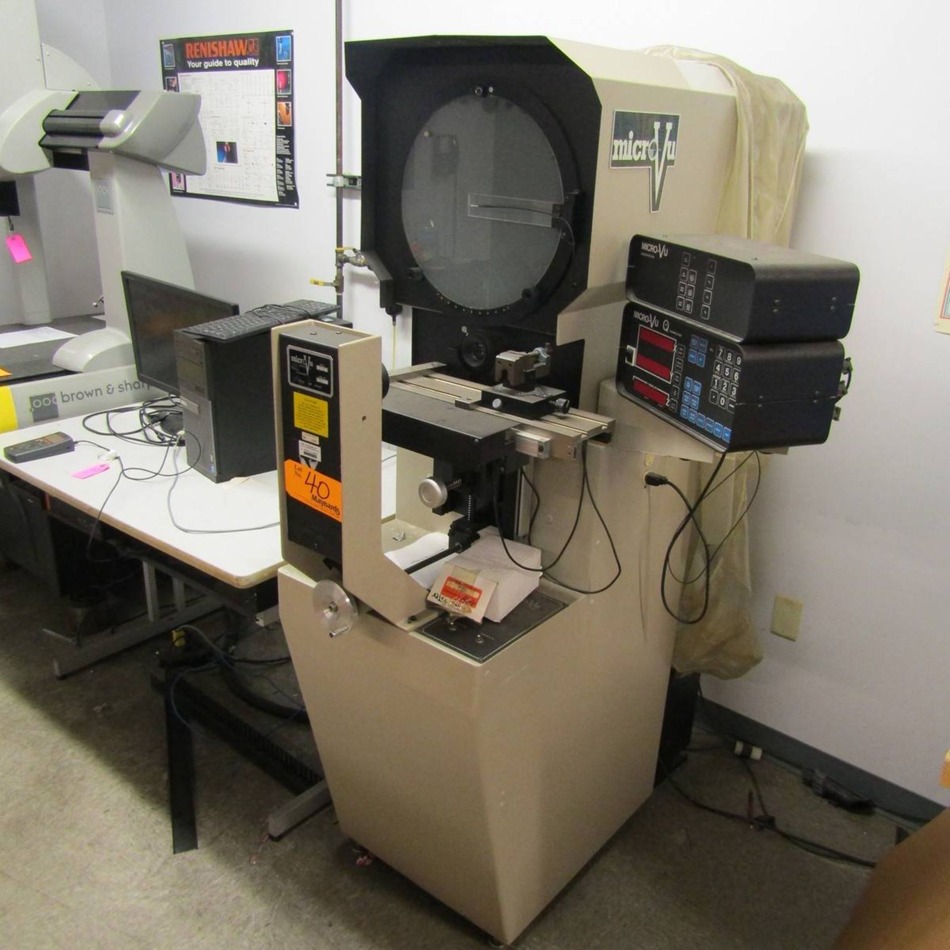 Micro-Vu M103 Optical Comparator