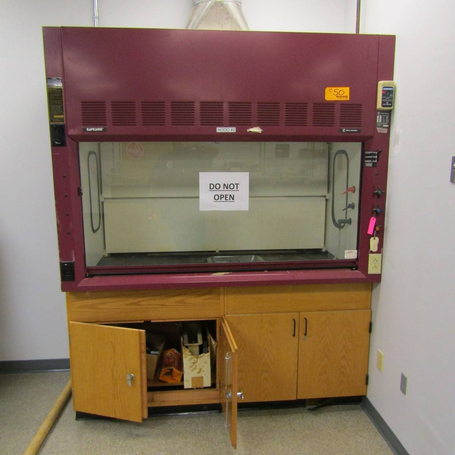 Fisher Scientific Safeaire Laboratory Fume Hood