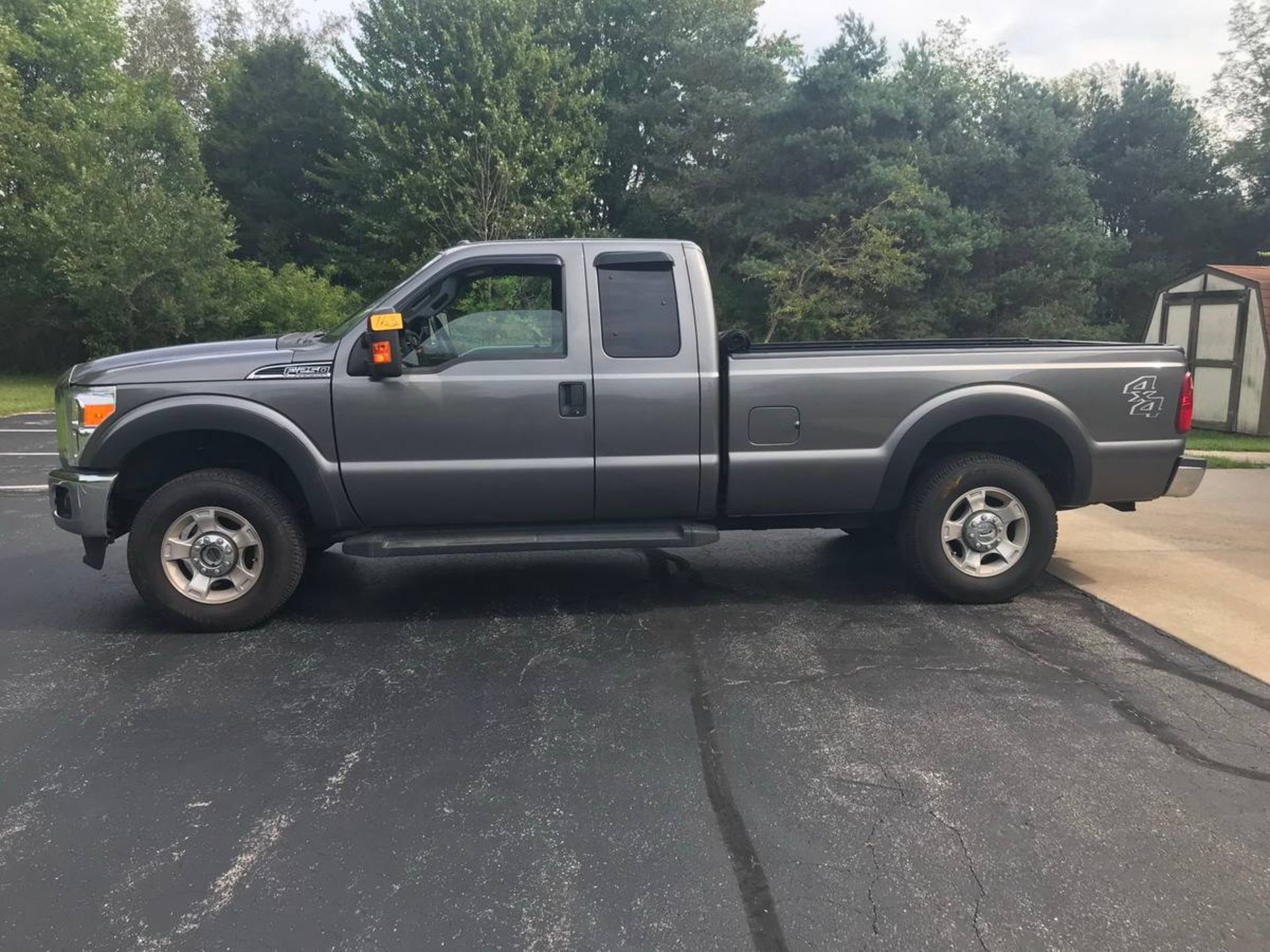 2012 Ford F-250 Super-Duty 4x4 XLT Pick up Truck