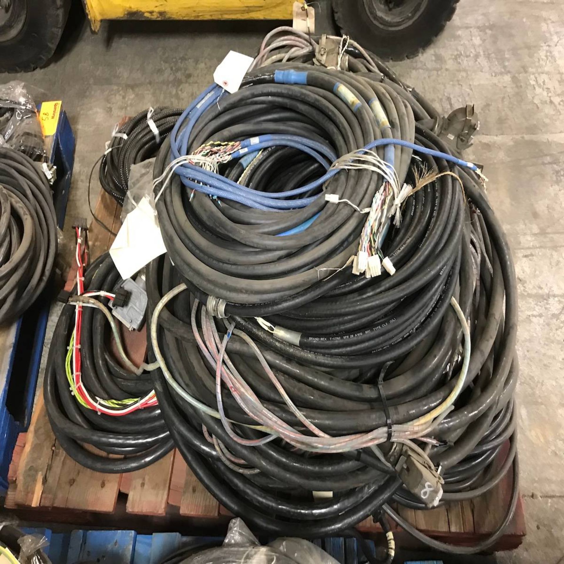 (1) Pallet of Robot and Machine Tool Cables - Image 2 of 5