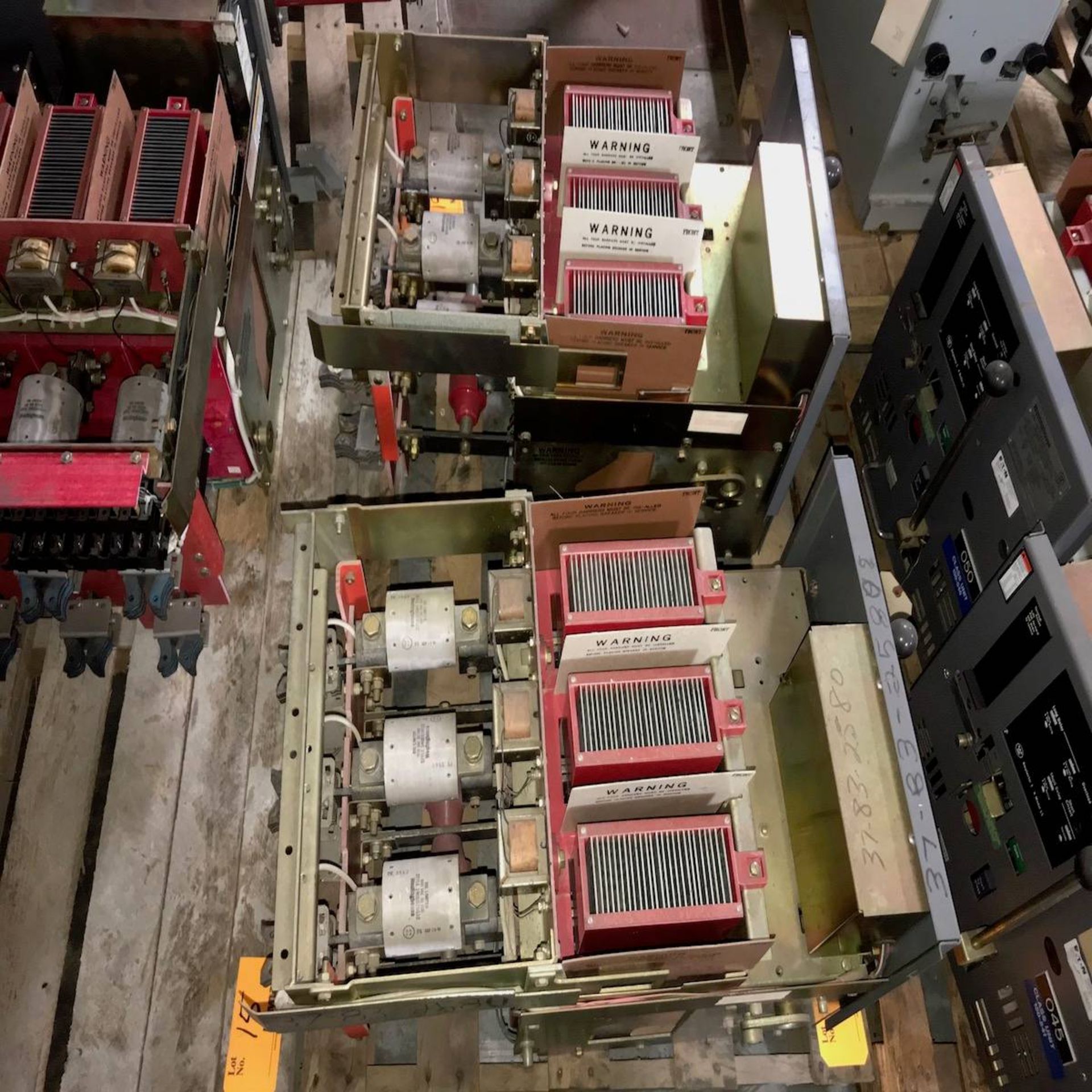 Westinghouse DSL-206 Low Voltage AC Integrally Fused Power Circuit Breaker - Image 2 of 4