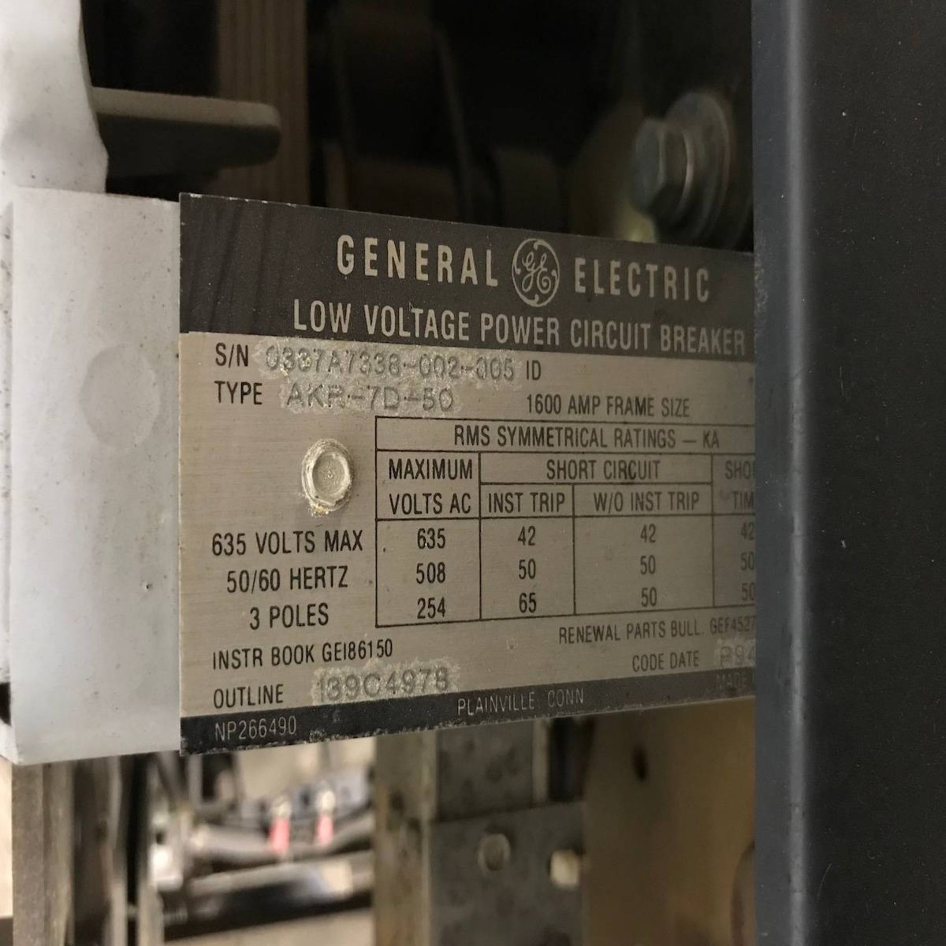 General Electric AKR-7D-75 Low Voltage Power Circuit Breaker - Image 4 of 6