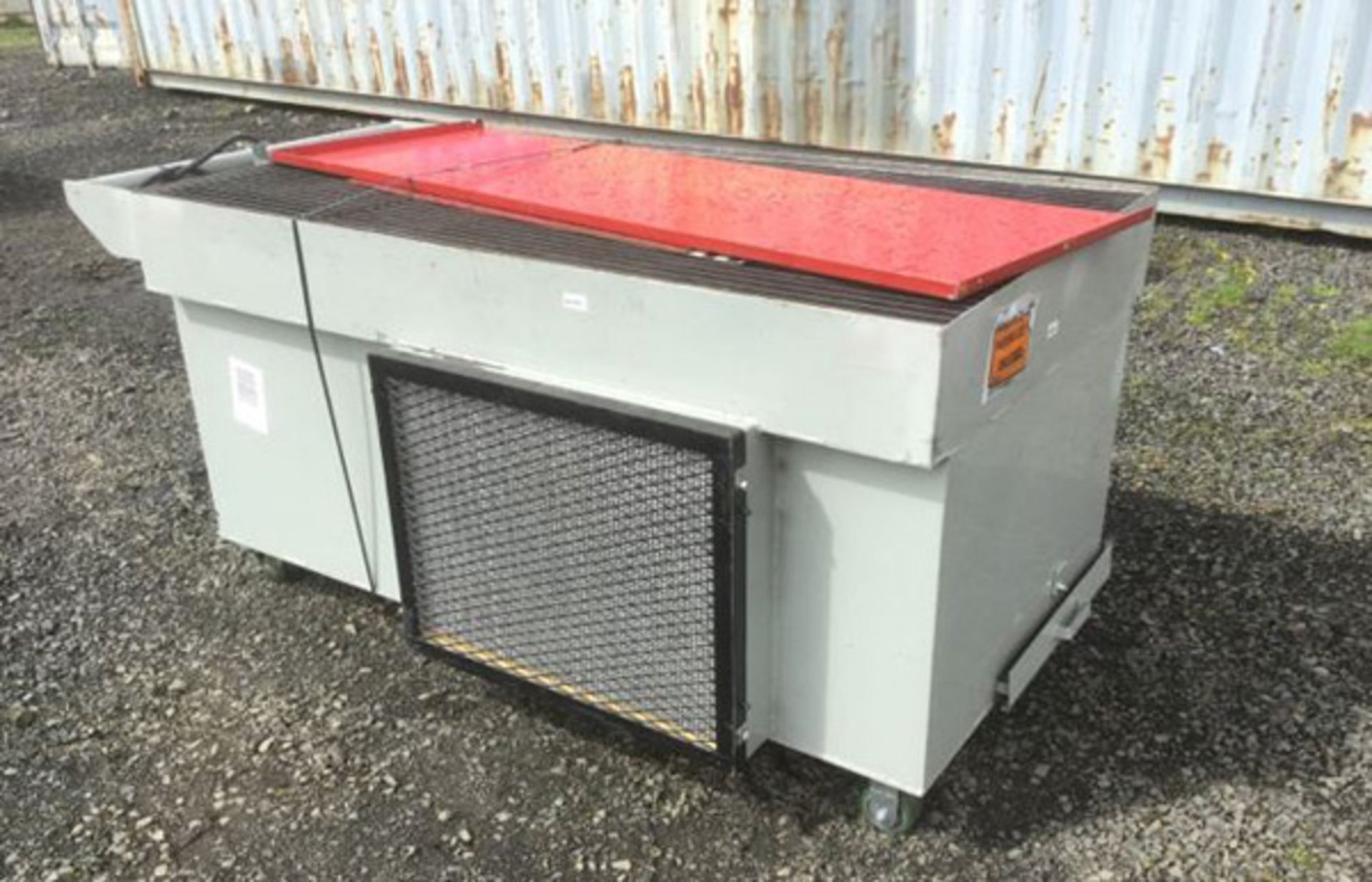 2009 Sunspan Down Draft Table | 40" x 72" x 3,000 CFM, Located In: Huntington Park, CA - 8582HP