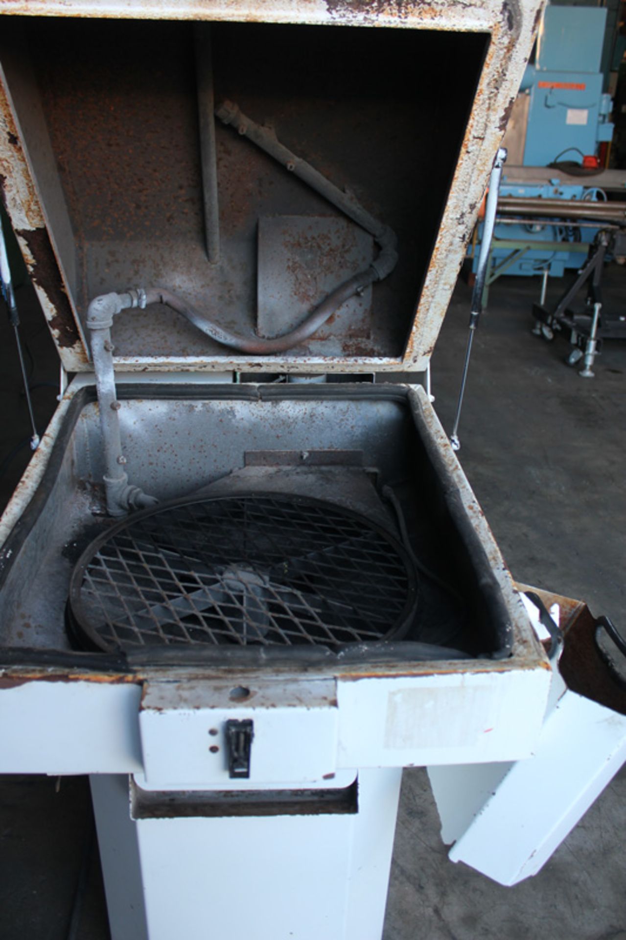 2002 Cuda Heated Top Loading Industrial Parts Washer | 22" x 16", Located In: Huntington Park, - Image 5 of 6