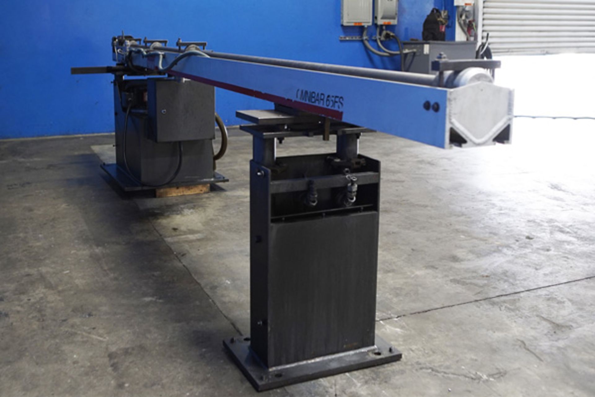 SMW Omnibar Bar Feeder | 12', Located In: Huntington Park, CA - 6586C - Image 4 of 8