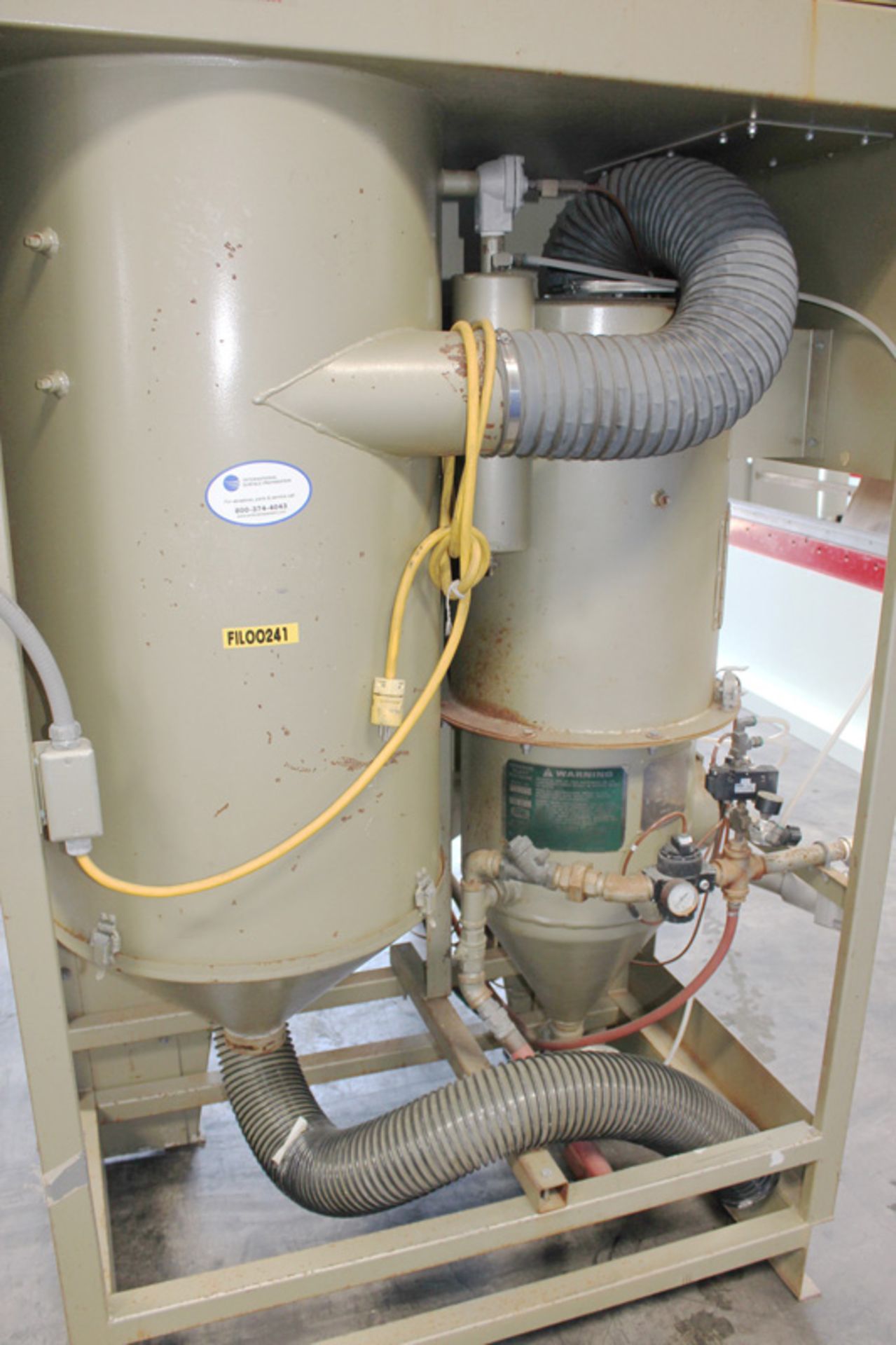 2007 Clemco Pressure Type Blast Cabinet With Dust Collector | 36" x 35" x 37", Located In: - Image 10 of 16