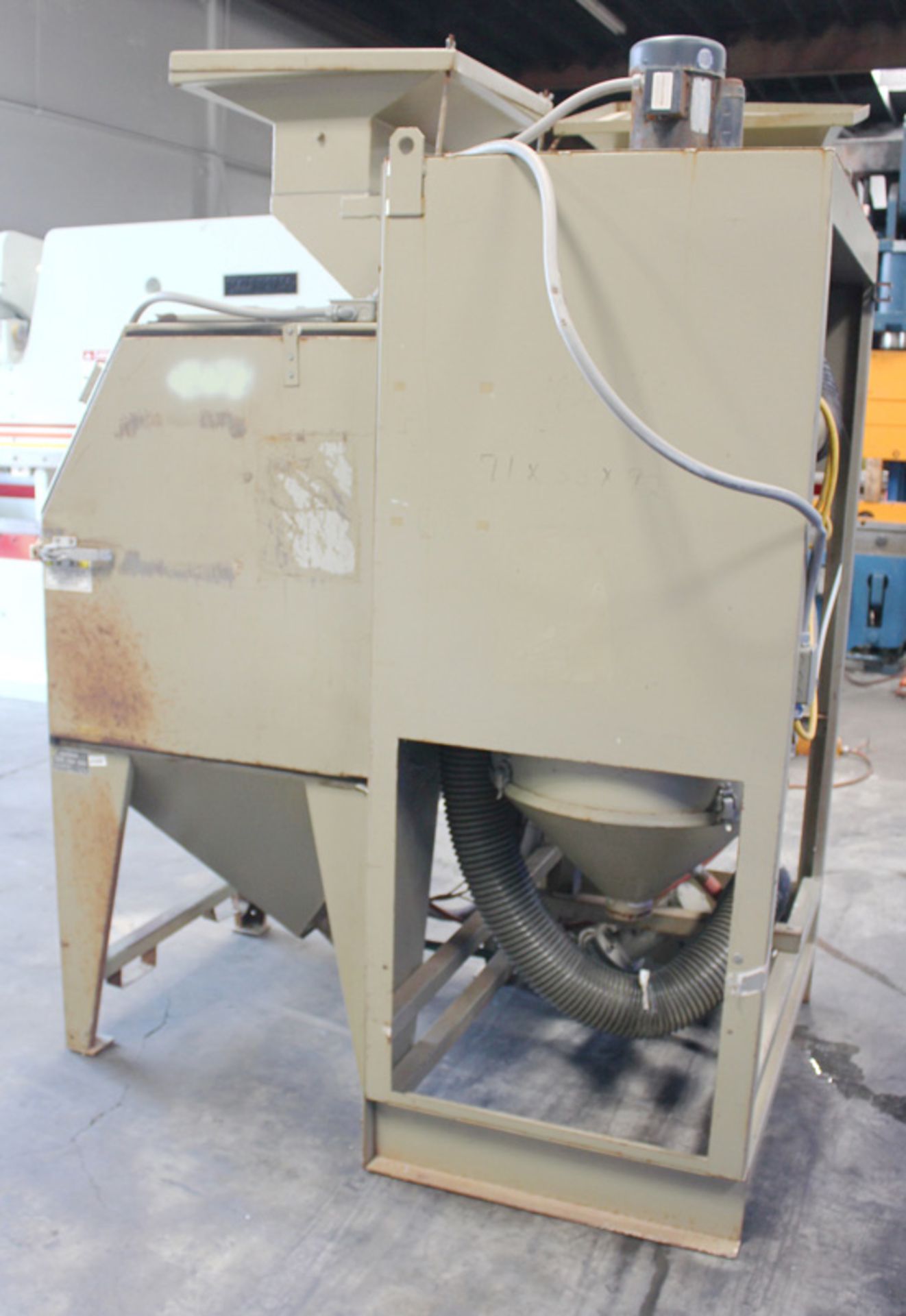 2007 Clemco Pressure Type Blast Cabinet With Dust Collector | 36" x 35" x 37", Located In: - Image 4 of 16