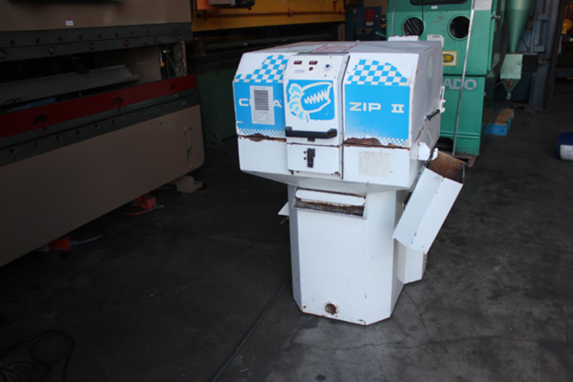 2002 Cuda Heated Top Loading Industrial Parts Washer | 22" x 16", Located In: Huntington Park,