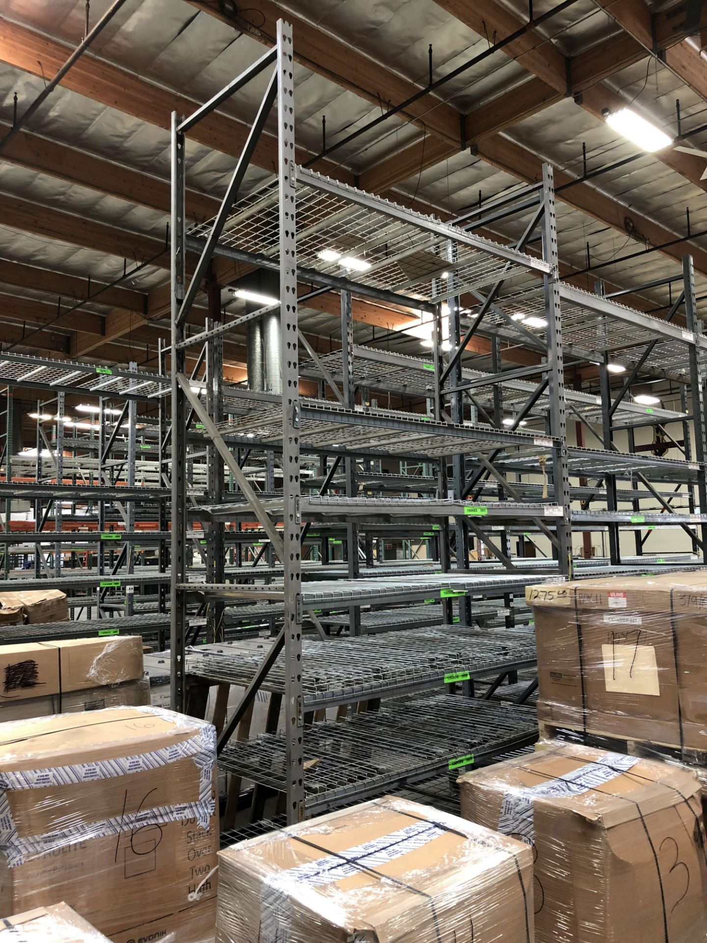 Sammons Pallet Racking: (62) 16' H x 48" D Uprights (3-1/4" x 3" Posts); (338) 96" Crossbeams; (338) - Image 13 of 18