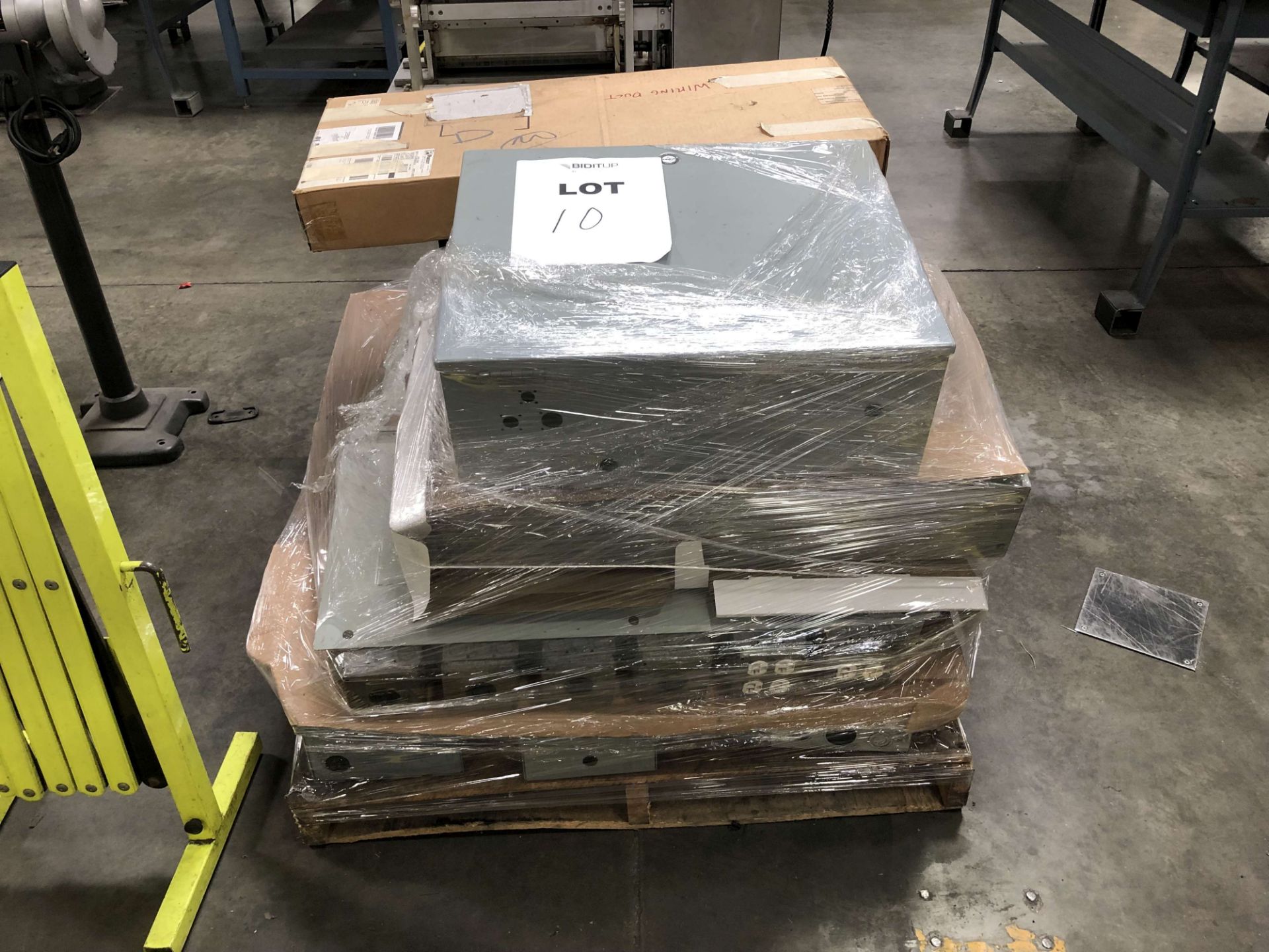 Pallet Consisting of Misc. Electrical Items - Image 2 of 3