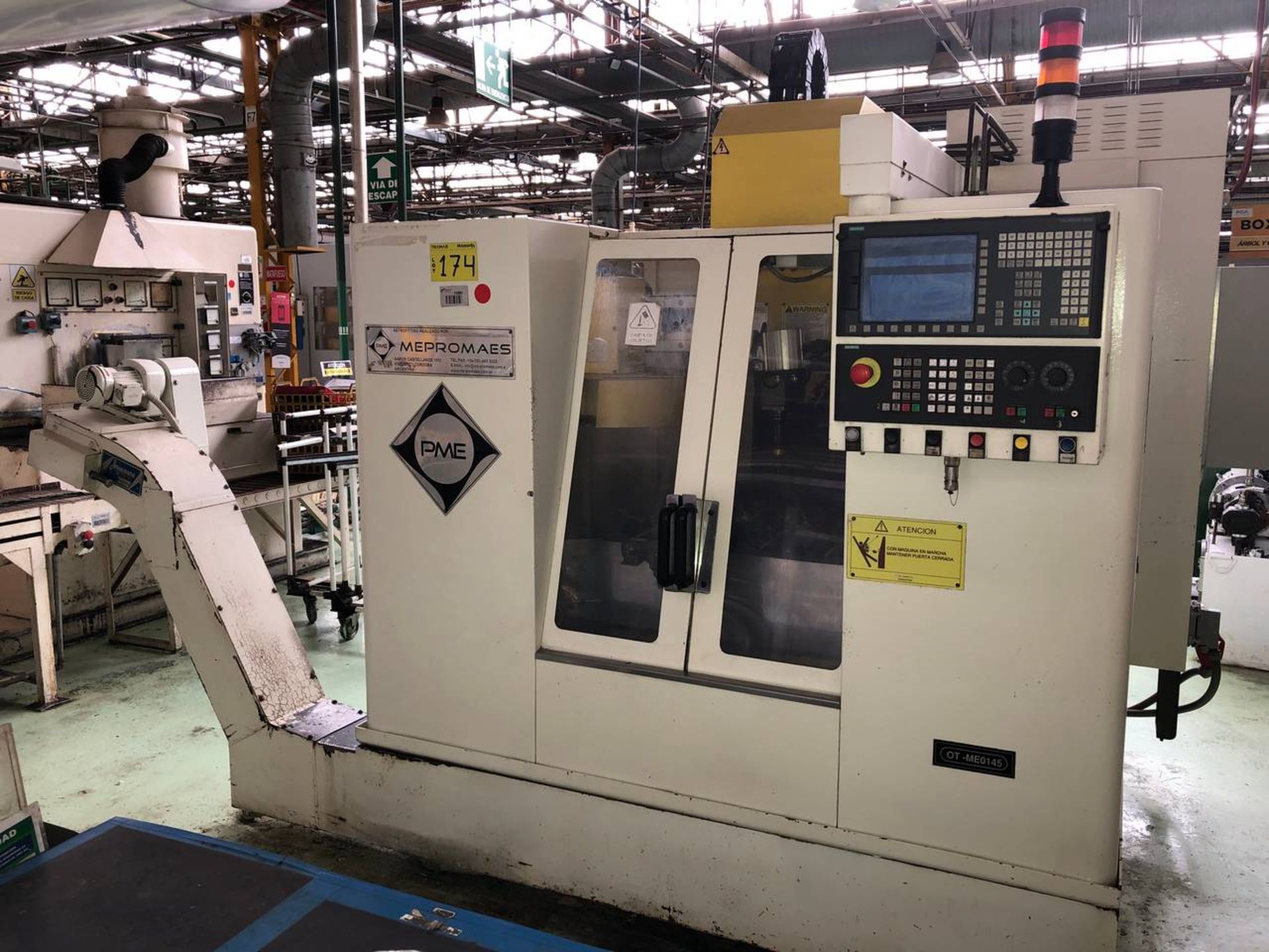 Cincinnati Milacron OT-ME0145 CNC Vertical Machining Center - Bild 5 aus 8