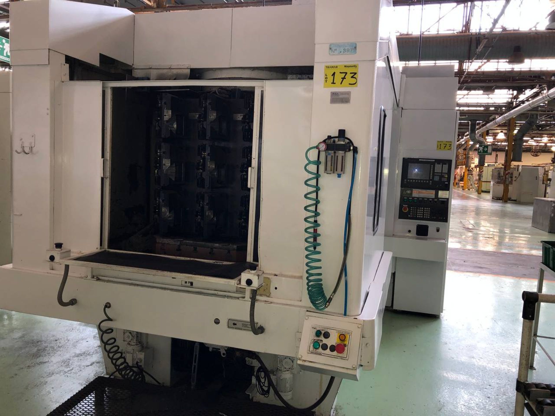 Cincinnati Maxim-630 CNC Horizontal Machining Center - Bild 2 aus 11