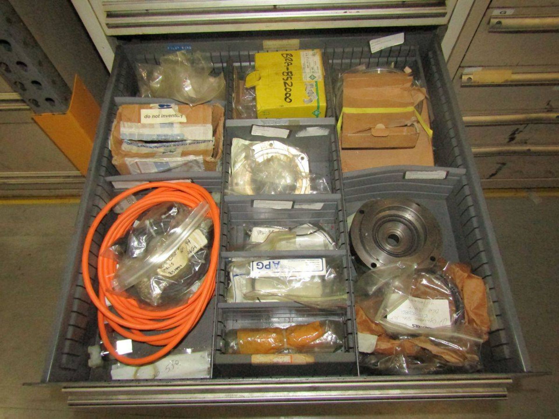 Stanley Vidmar 10-Drawer Heavy Duty Parts Cabinet - Image 8 of 11