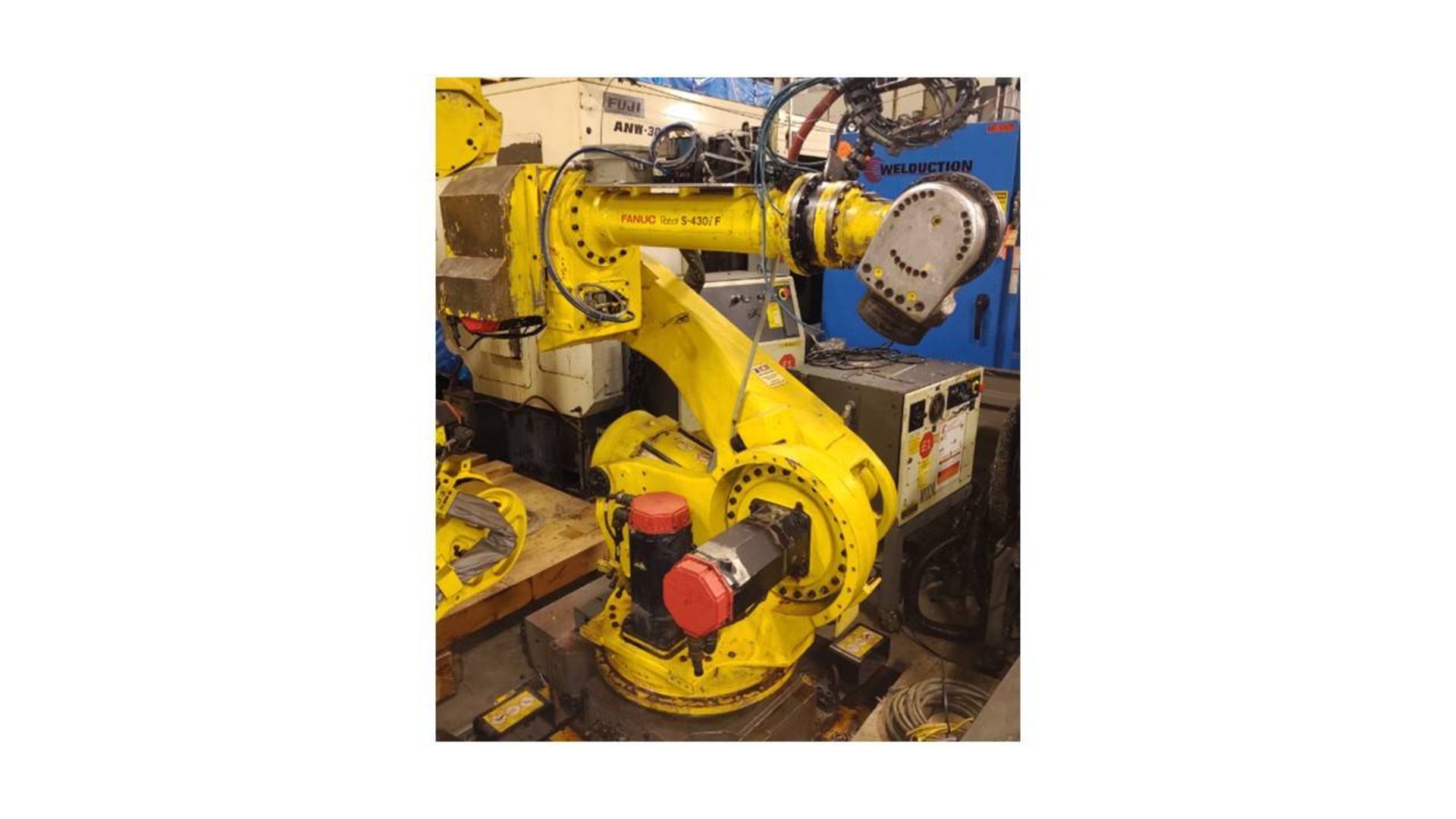 Fanuc S-430iF Robot