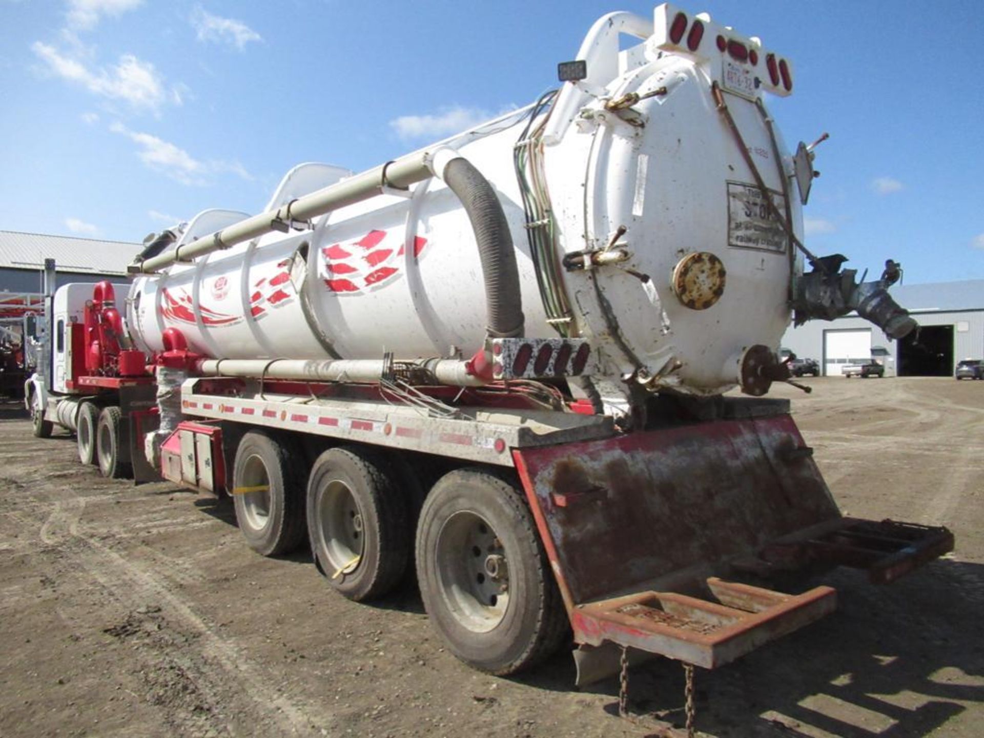 2009 KENWORTH T800 TANDEM SEMIVAC TRUCK - Image 8 of 30