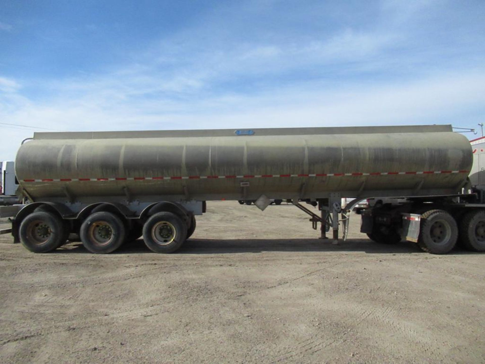 2012 ADVANCE DUNTE TRA/REM TRIAXLE OIL HAULER TRAILER - Image 5 of 10