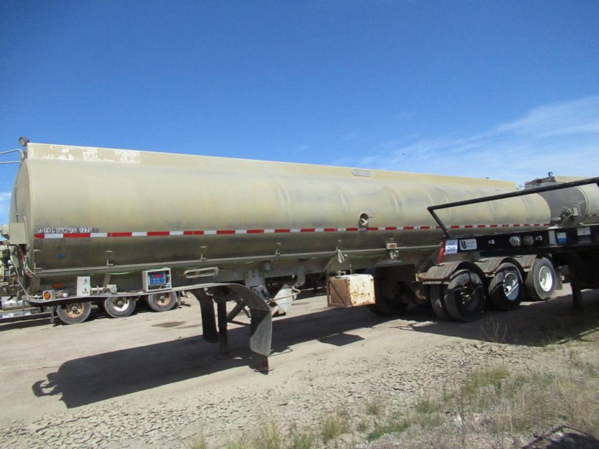 2008 ADVANCE DUNTE TRA/REM TRIAXLE OIL HAULER TRAILER - Image 8 of 11