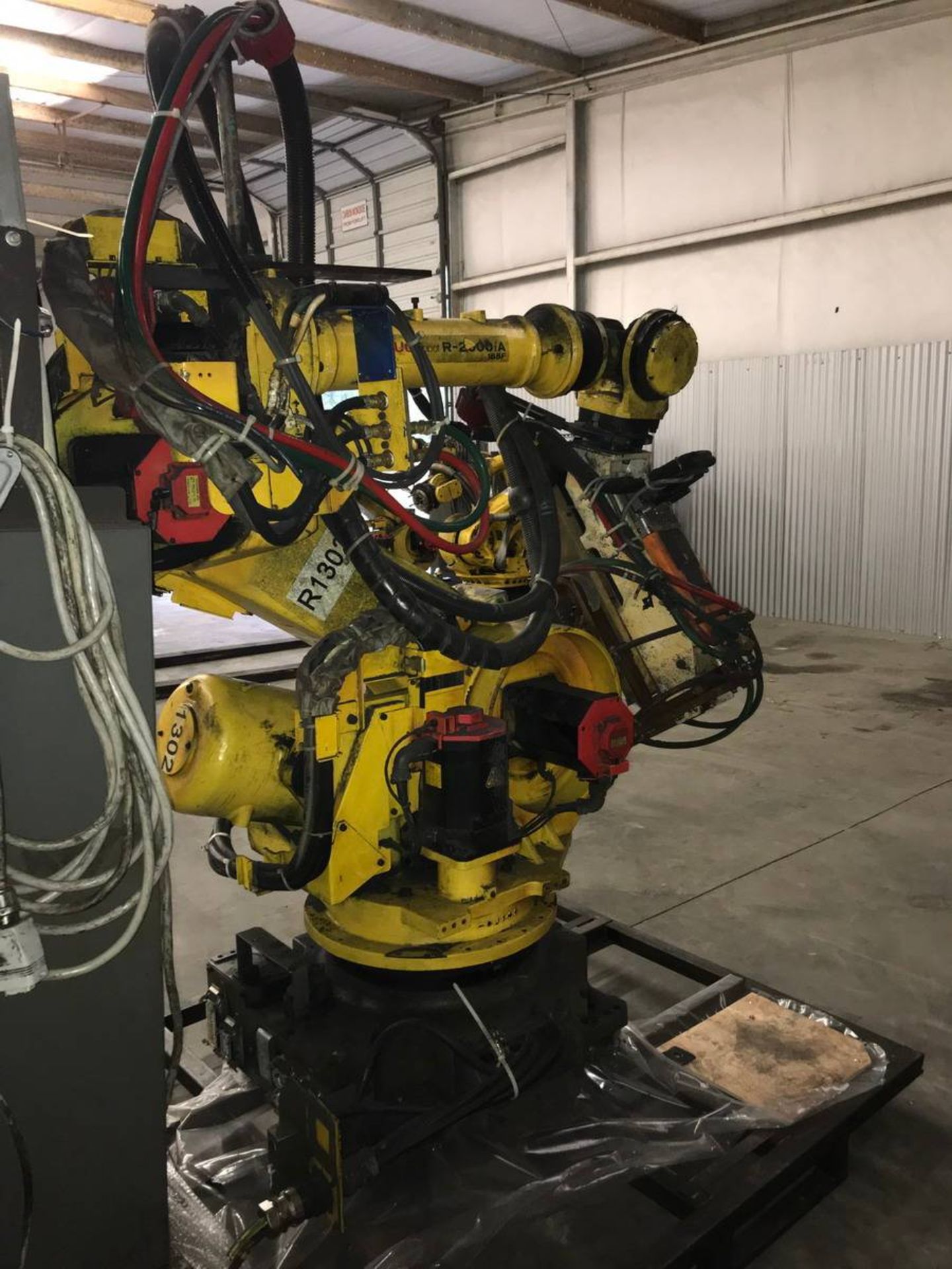 Fanuc R-2000IA 165F Robot - Image 6 of 13