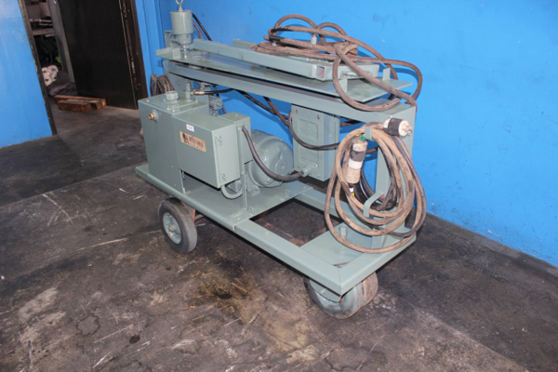 W.A. Whitney Portable Hydraulic Punch | 20 Ton, Mdl: 700548, S/N: 18631 - 5546HP - Image 5 of 6