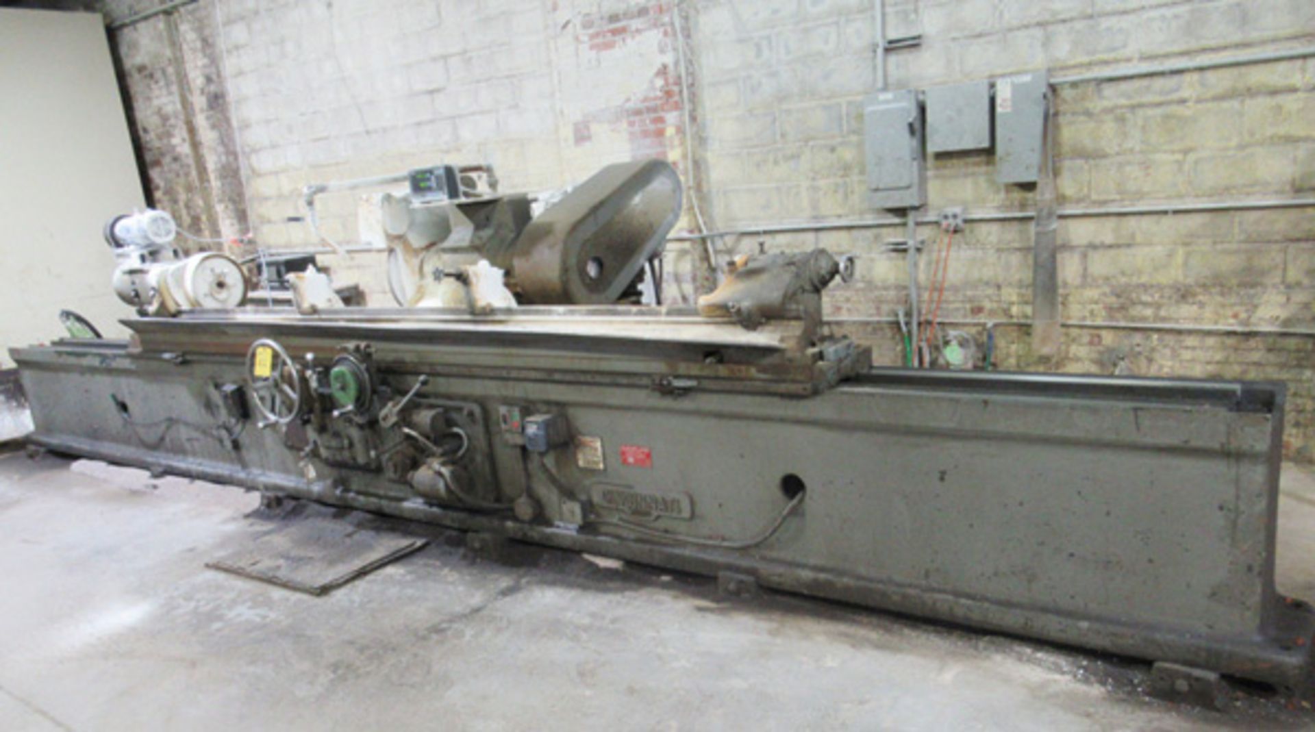 Cincinnati Cylindrical Grinder | 18" x 144" , Mdl: 16x144, S/N: 1P5K1H-1 - 8103P - Image 3 of 6