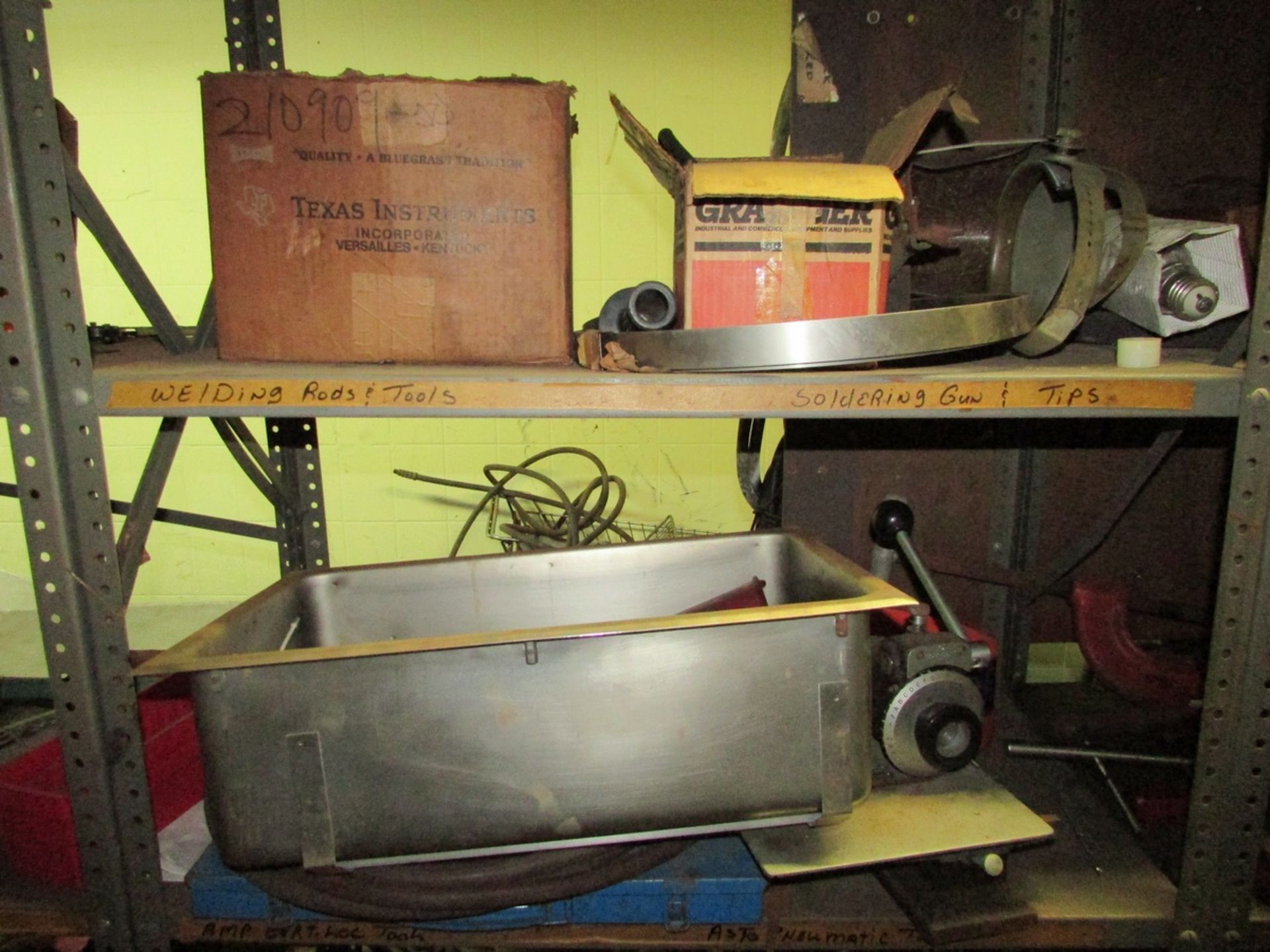 Contents of Tool Room, To Include Adjustable Shelving Units, Assorted Hand Tools, Pipe Wrenches, - Image 5 of 32