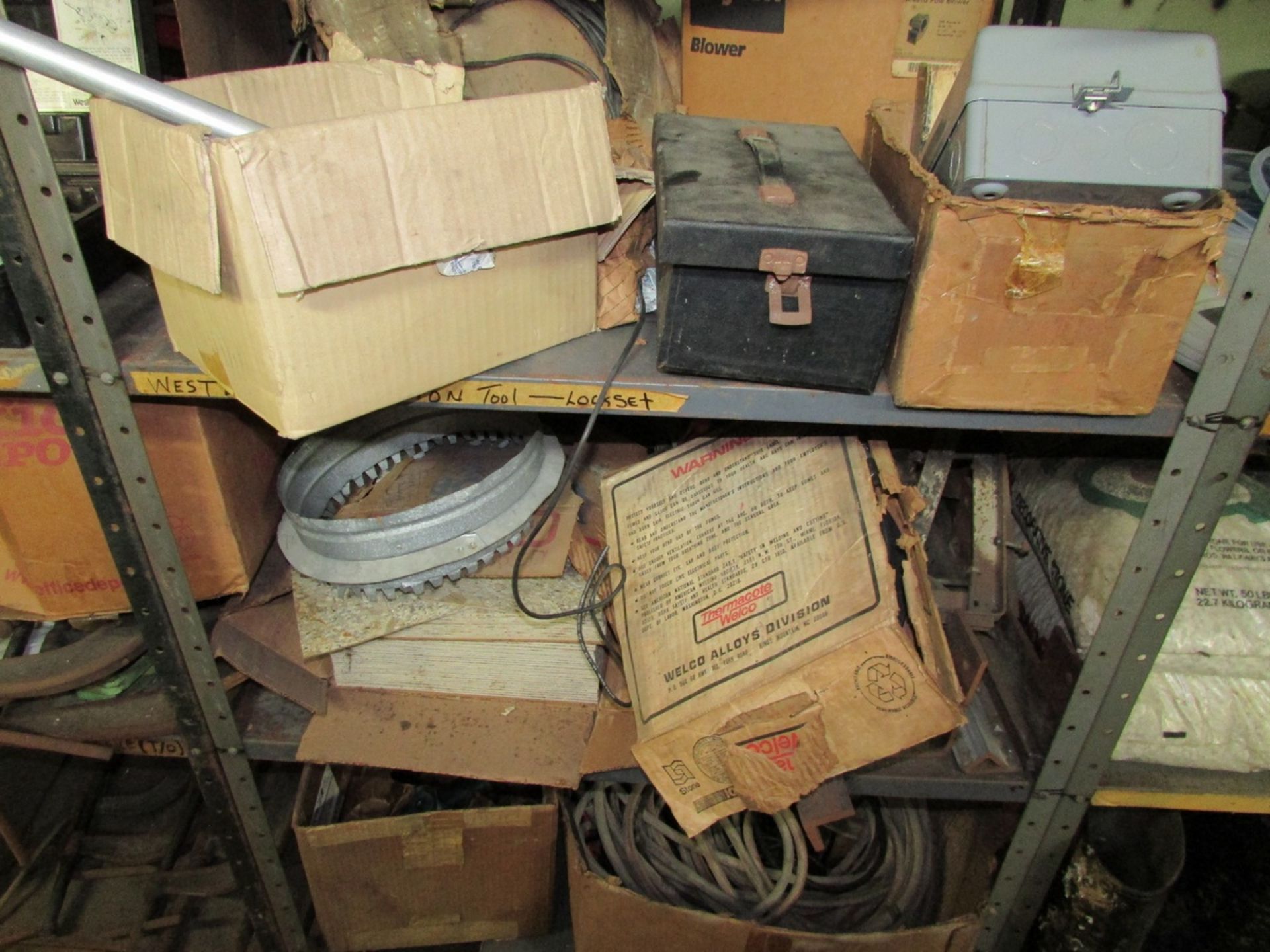 Contents of Tool Room, To Include Adjustable Shelving Units, Assorted Hand Tools, Pipe Wrenches, - Image 26 of 32