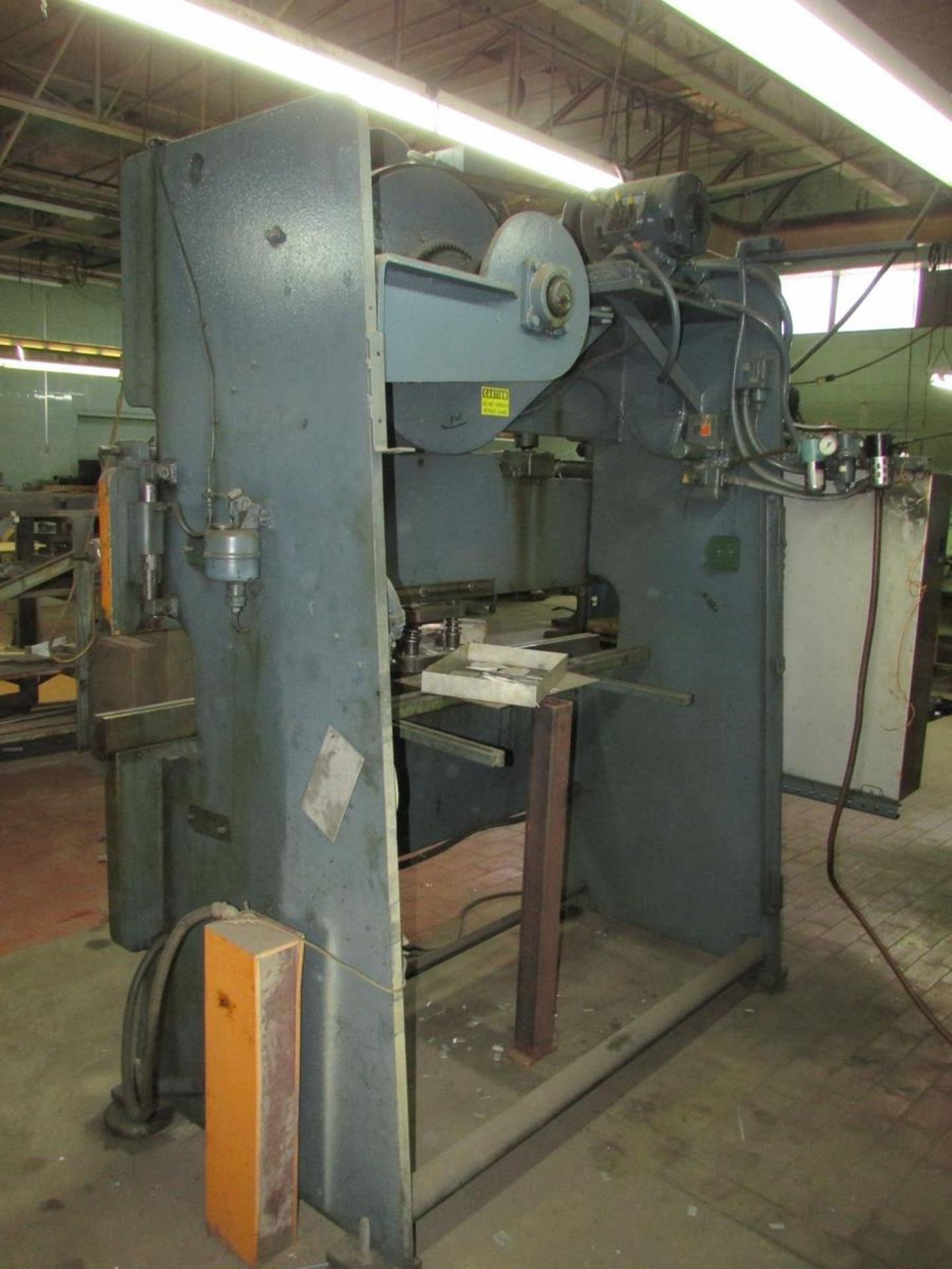 Chicago Dreis & Krump 265 25 Ton Capacity 6' Mechanical Press Brake, 62" Between Housings, 2" - Image 20 of 22