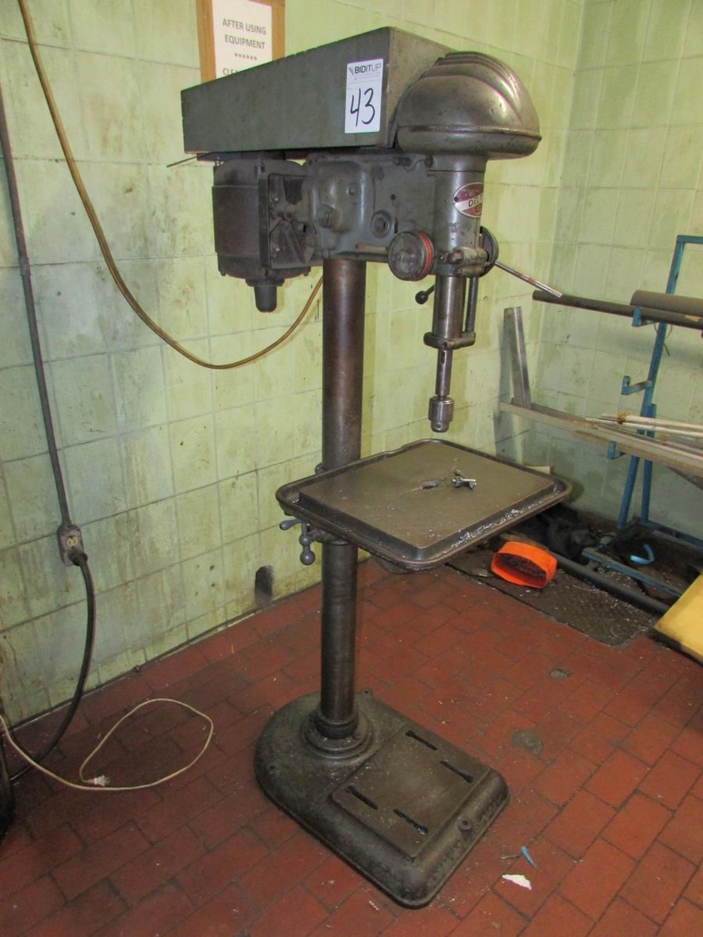 Delta Pedestal Drill Press, 8-1/2" Throat, 17"x12-1/2" Adjustable Height Table, 5" Stroke,