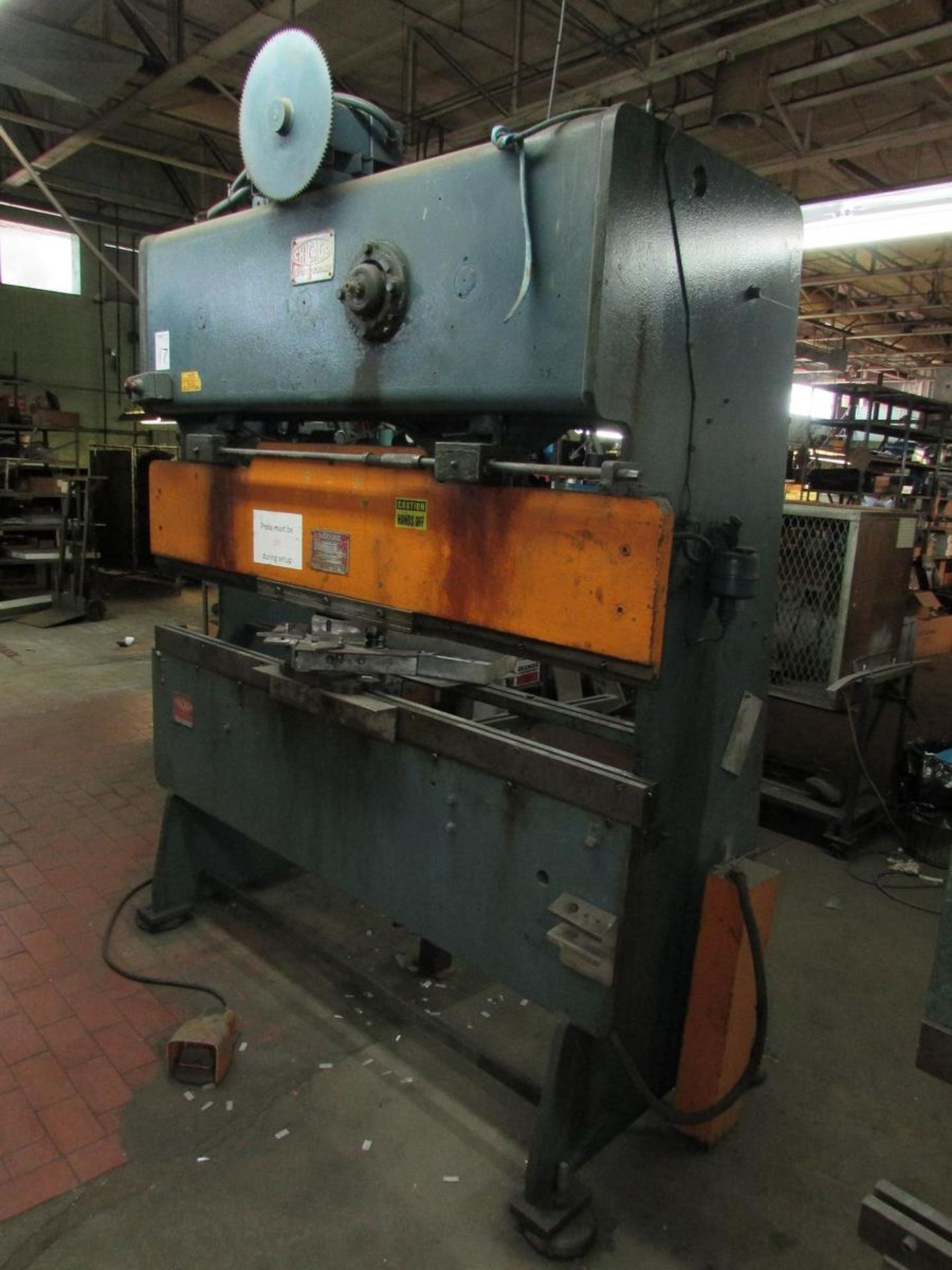 Chicago Dreis & Krump 265 25 Ton Capacity 6' Mechanical Press Brake, 62" Between Housings, 2" - Image 3 of 22