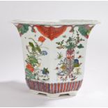 19th Century Chinese jardiniere, with wavy foliate rim, the body decorated with vases of flowers