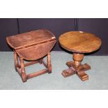 Small oak drop leaf table, on turned legs and stretchers, 50cm wide oak occasional table, with