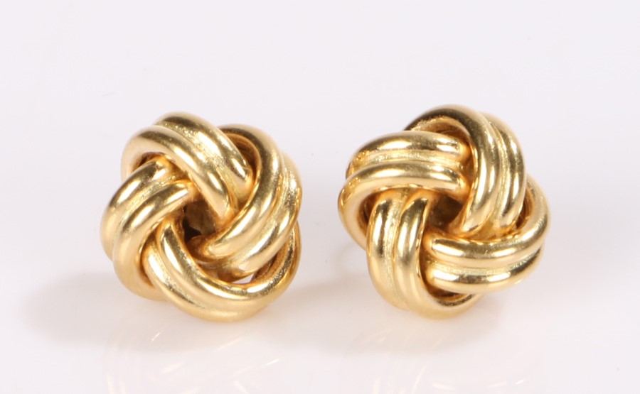 Pair of 18 carat gold earrings, twist design, 3.3 grams