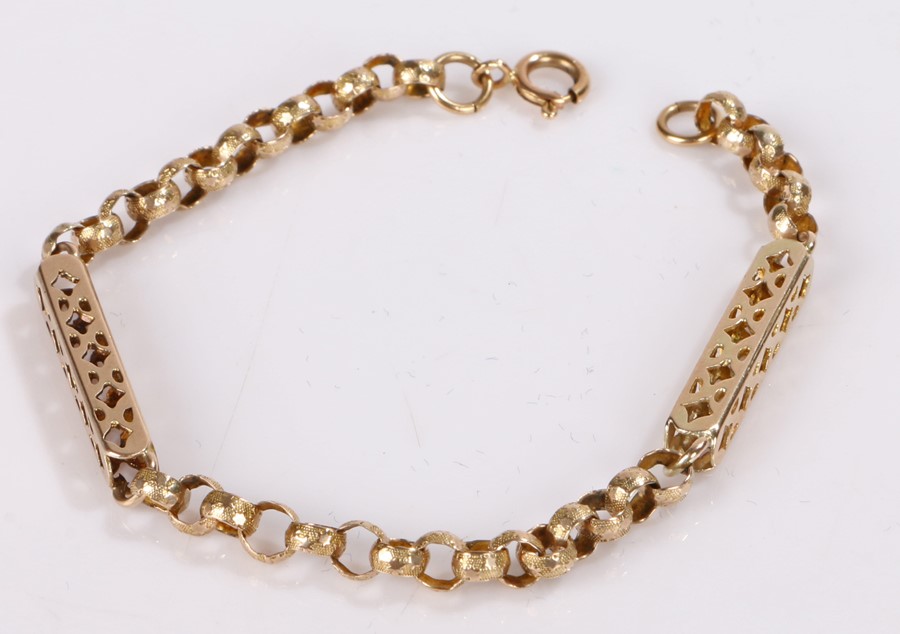 9 carat gold bracelet, 6.4 grams