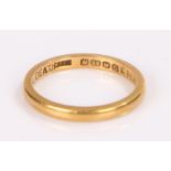 22 carat gold wedding band, 3.2 grams