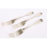 Three Victorian silver meat forks, London 1845, maker marks rubbed, 6.3oz (3)