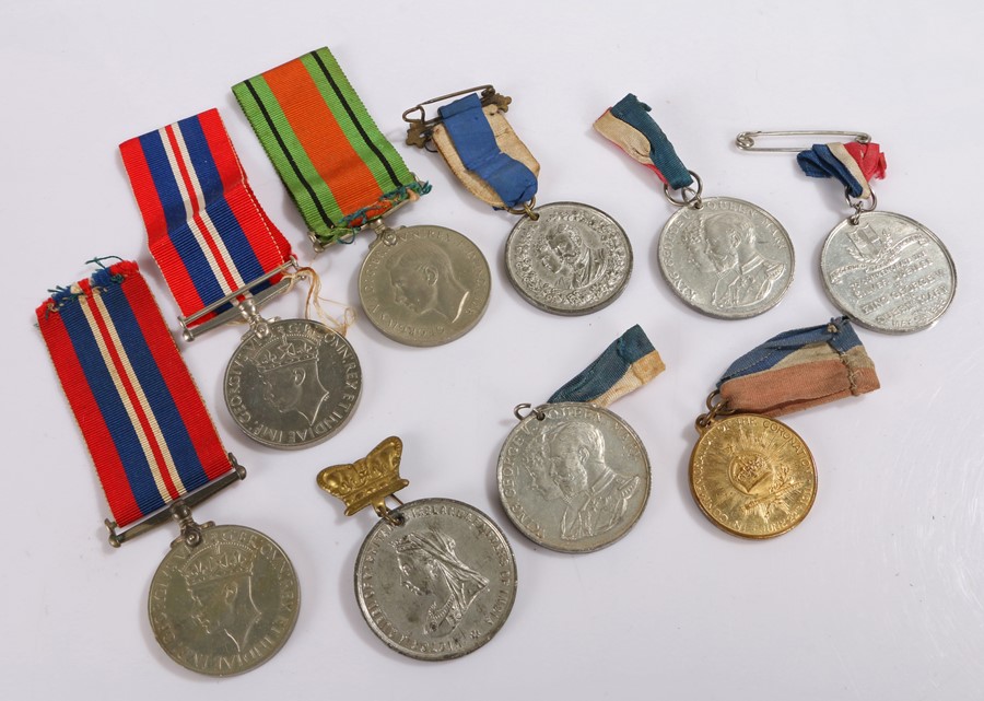 Medals, to include World War II Defence and War medals, coronation medals, (qty)