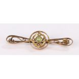 Peridot and pearl brooch, set to yellow metal