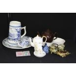 Decorative china, to include a coffee set, delft charger, cabinet cups and saucers etc. (qty)