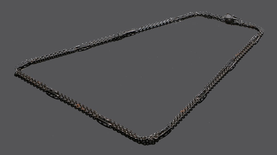 Berlin Iron style chain guard, with chain and long link decoration, 153cm long